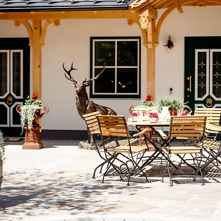 Apartment Lippingergut - Sissis Sommerfrische *